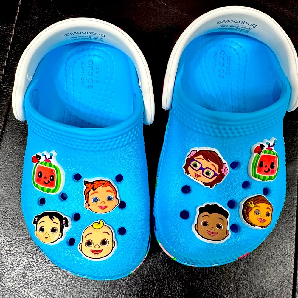 Cocomelon Crocs- C6